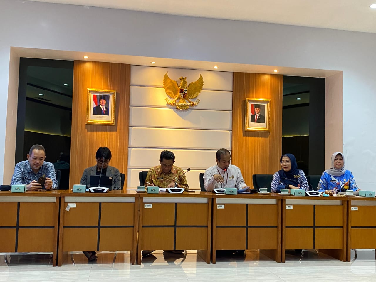 Asisten Administrasi Umum Setda Kalteng Memaparkan Pengembangan Aplikasi Manajemen Talenta di Lingkungan Pemprov Kalteng