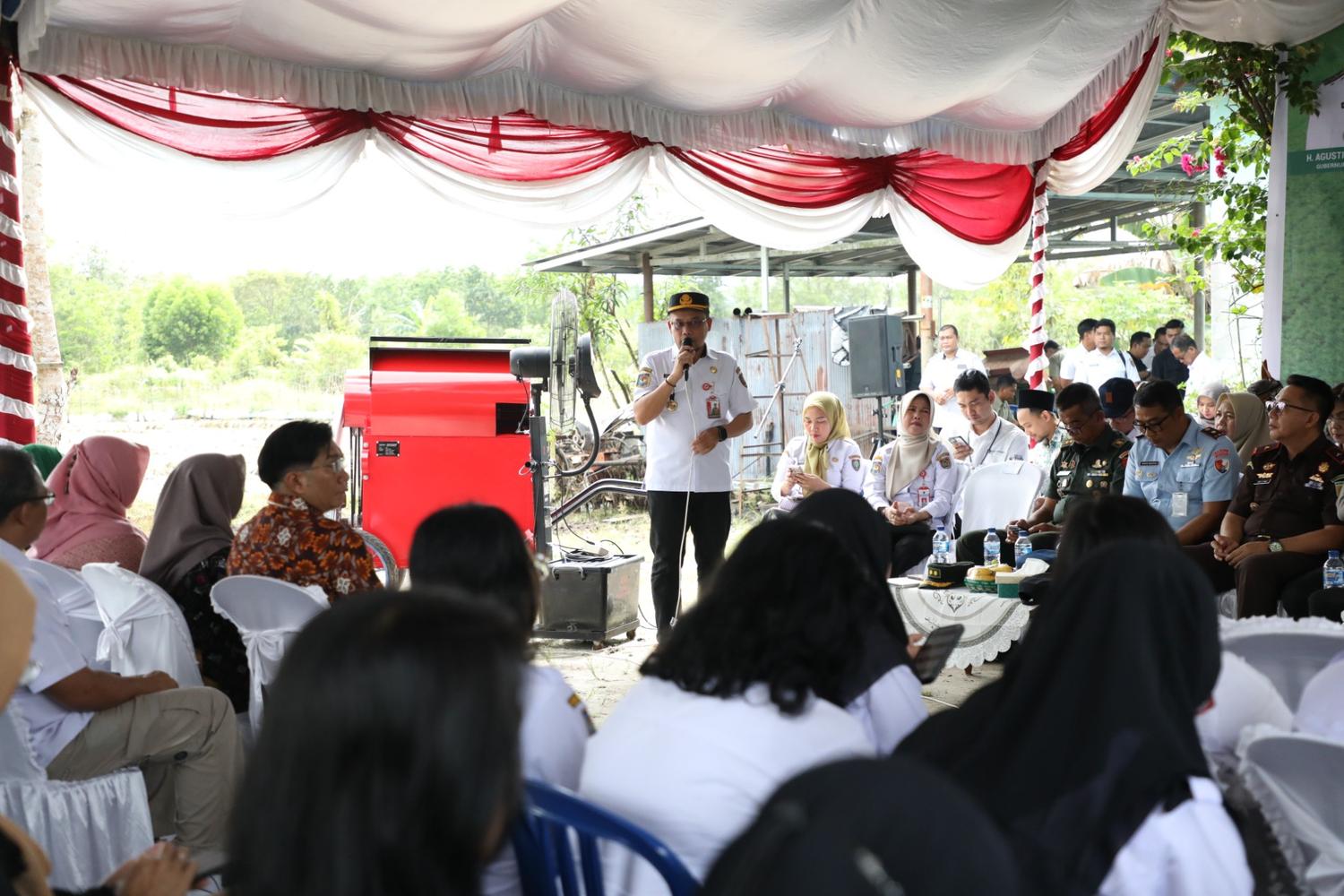 Pemprov Kalteng Hadir Pada Kegiatan Panen Raya dan Pengumuman Swasembada Pangan Nasional