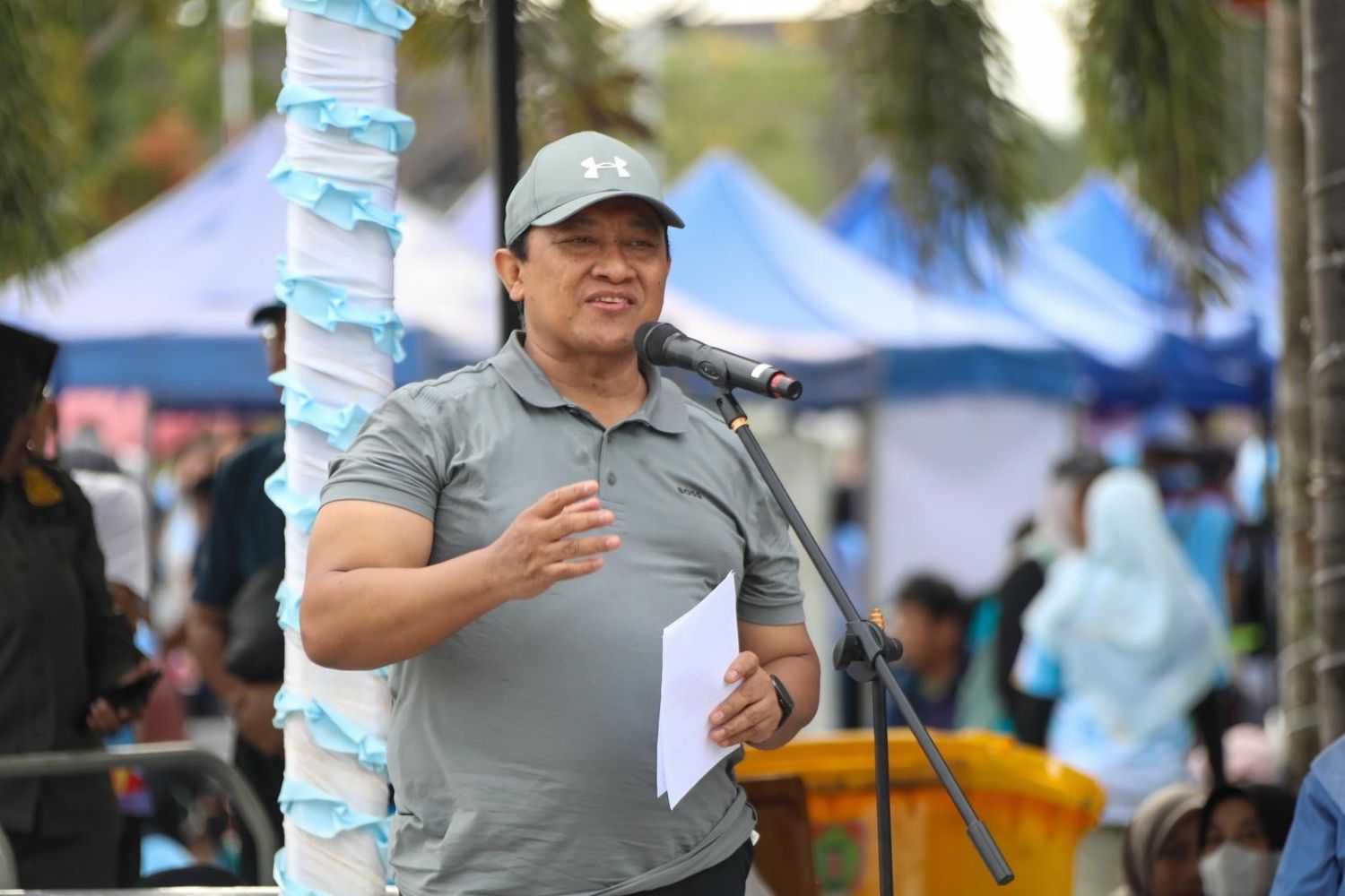 Wagub Kalteng Edy Pratowo Buka Jalan Sehat dan Senam Pagi Bersama ASN Dalam Rangka Peringatan Hari Desa Nasional