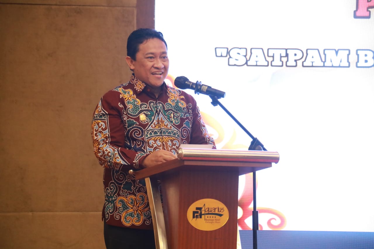 Wagub Kalteng Edy Pratowo Berpesan Agar Seluruh Anggota Satpam Terus Meningkatkan Profesionalisme Melalui Pelatihan dan Sertifikasi