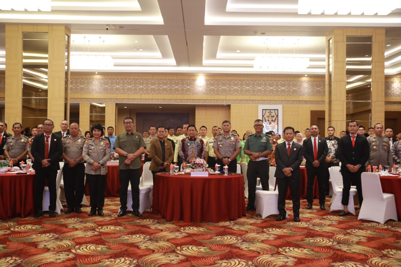 Wagub Kalteng Edy Pratowo Berpesan Agar Seluruh Anggota Satpam Terus Meningkatkan Profesionalisme Melalui Pelatihan dan Sertifikasi