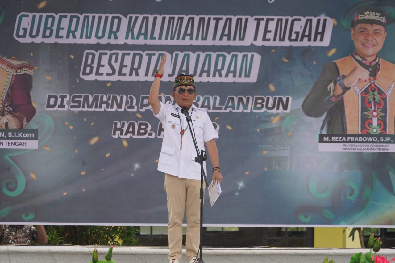 Gubernur Kalteng Agustiar Sabran Tinjau Sarana dan Prasarana Pendidikan, Penyaluran Hewan Kurban, Serta Pembukaan Pasar Murah