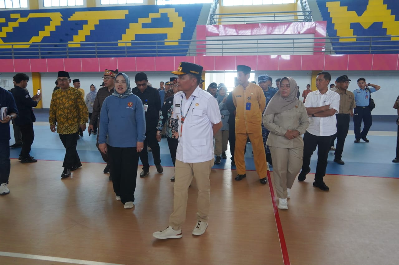 Gubernur Kalteng Agustiar Sabran Tinjau Sarana dan Prasarana di Gedung Sport Center Pangeran Ratu Alamsyah Sekaligus Stadion Sepak Bola Sampuraga Baru
