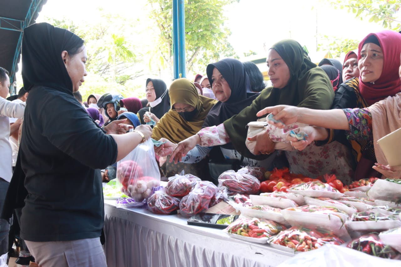 Pemprov Kalteng Bersinergi dengan Pemkot Palangka Raya Gelar Gerakan Pangan Murah