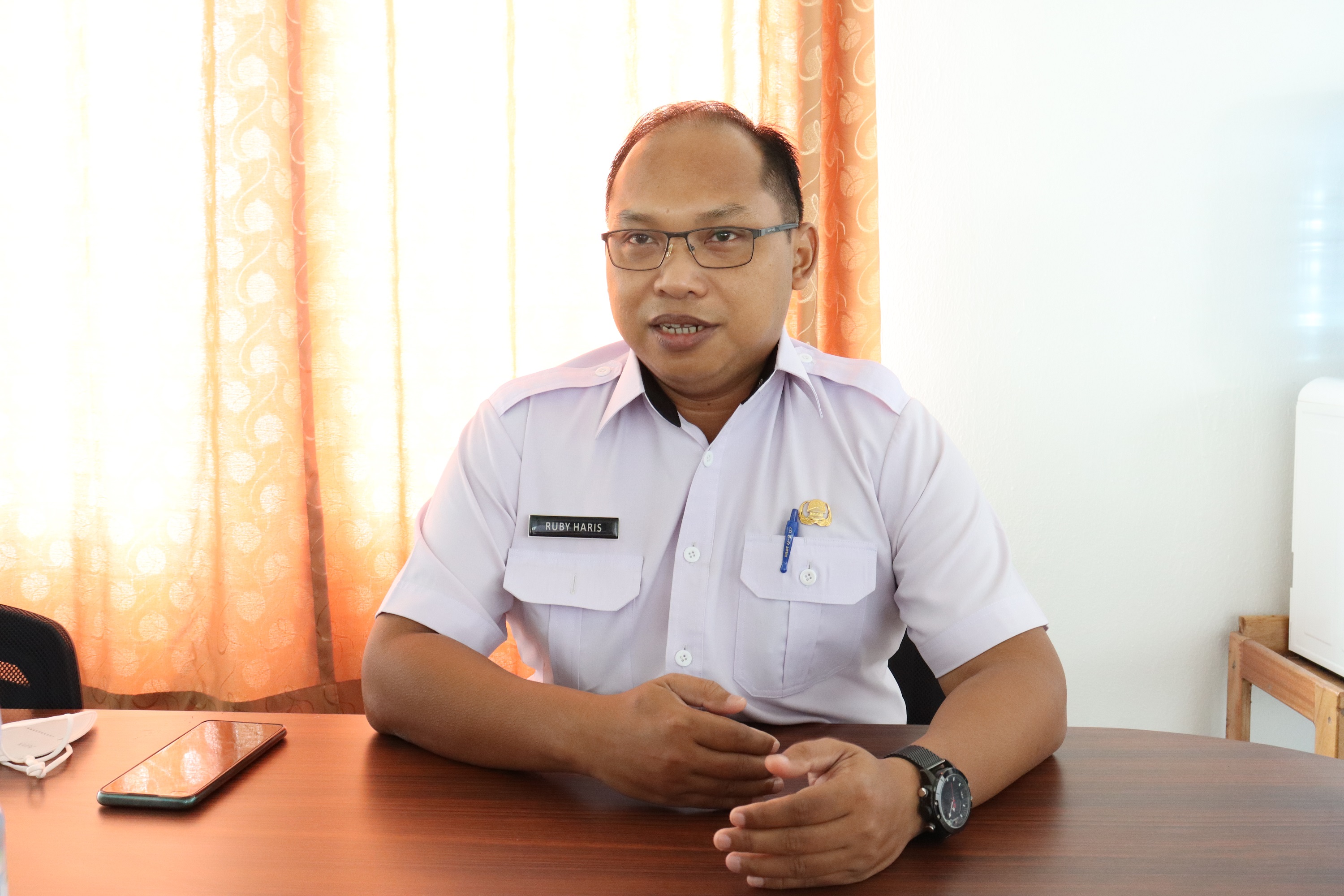 Pelajar  SMK 1 Mihing Berjumlah Enam Orang Magang PKL Di Diskominfosantik Gumas