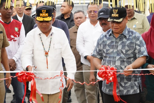 Gubernur Kalteng Agustiar Sabran Resmikan Sekaligus Tinjau Fasilitas Koperasi Kelurahan Merah Putih