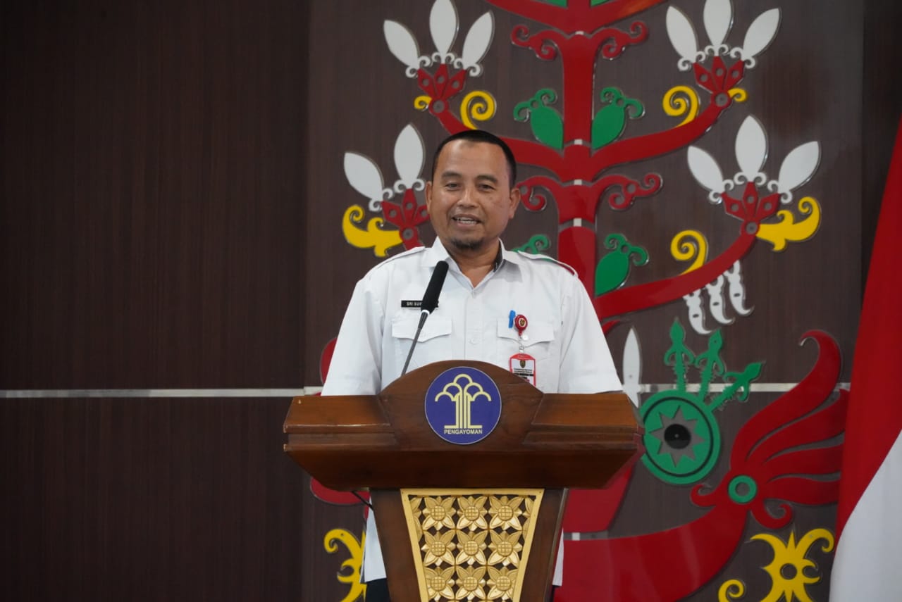 Asisten Adum Hadiri Penyerahan Piagam Penghargaan Kabupaten/Kota Peduli HAM