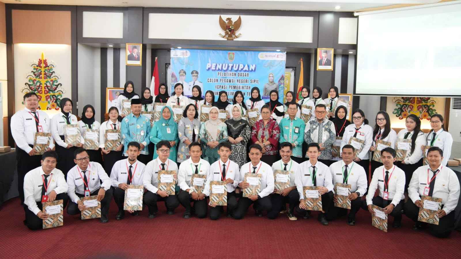 Asisten Administrasi Umum Kalteng, Sunarti, Tutup Latsar CPNS Gelombang V Tahun 2026