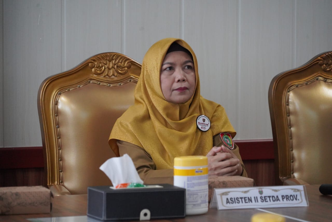 Asisten Ekbang Sri Widanarni Hadiri Rakor Pengendalian Inflasi Daerah