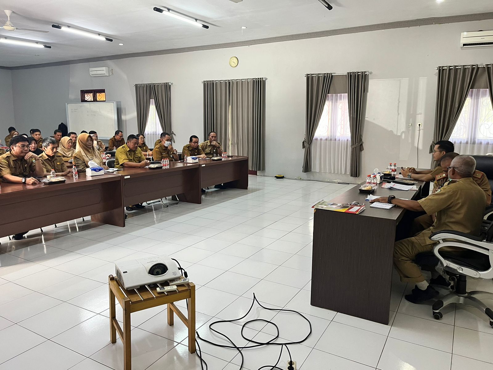 Inspektur Daerah Prov. Kalteng Saring Pimpin Entry Meeting Pengawasan Penyelenggaraan Pemerintahan Daerah Kabupaten Kotawaringin Timur TA 2024