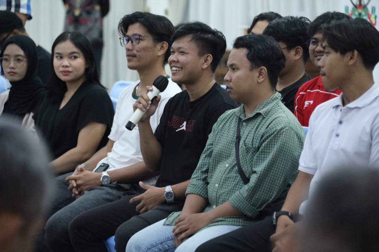 Gubernur Kalteng Agustiar Sabran Ajak Wartawan dan Mahasiswa Dialog Terbuka
