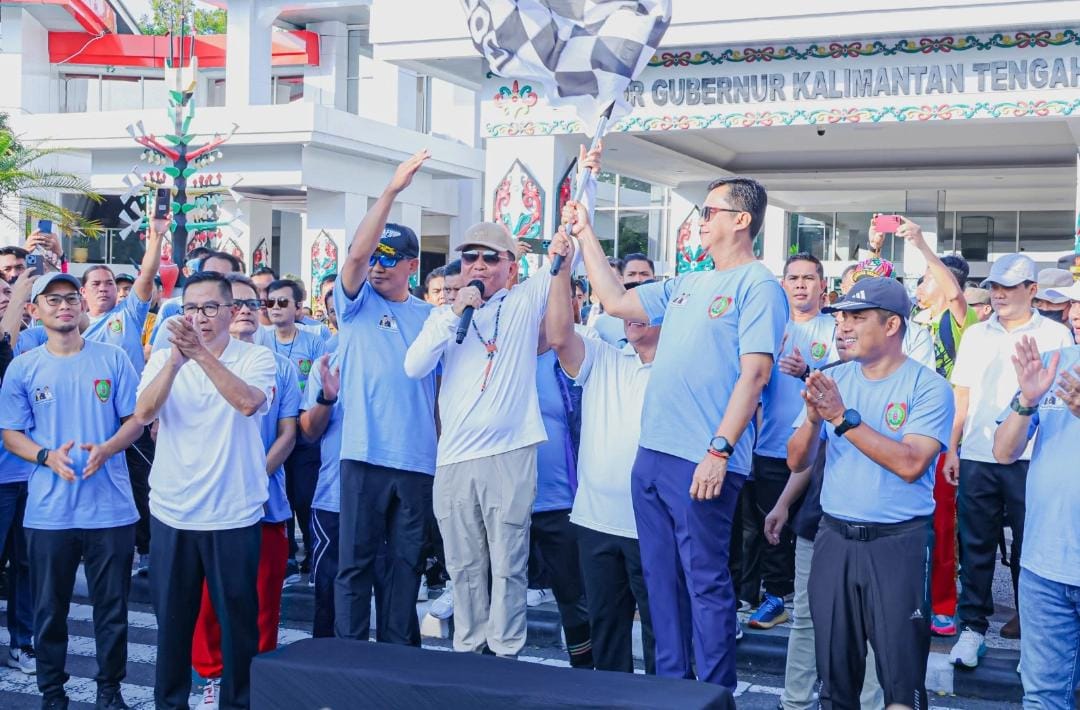 Pemprov Kalteng Gelar Jalan Sehat Memperingati Hari Koperasi Nasional ke-78