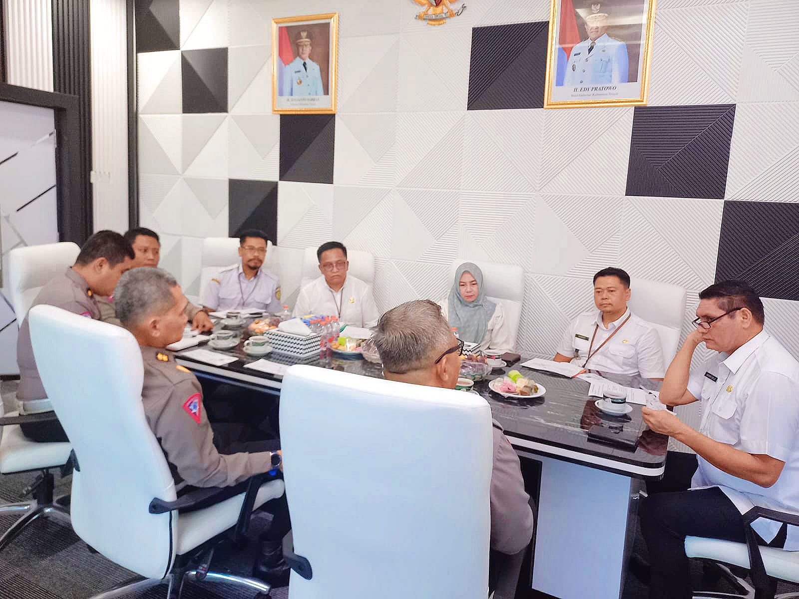 Bapenda Adakan Rakor Inovasi Layanan E-Pahari Bersama Ditlantas Polda Provinsi Kalteng