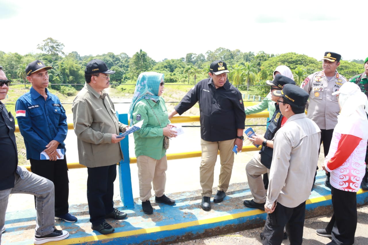 Wagub Edy Pratowo Tinjau Secara Langsung Bendungan Karau yang Berada di Desa Natapin