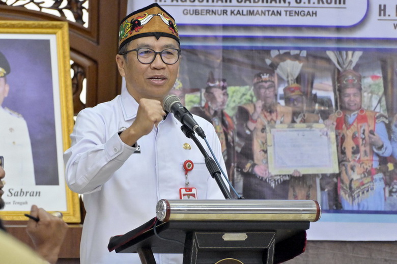 Plt. Sekda Prov. Kalteng Leonard S. Ampung Buka Rakor Pelaporan Kinerja Pelaksanaan Rencana Pembangunan
