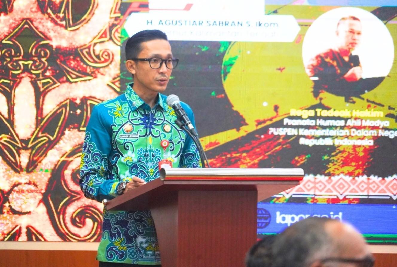 Diskominfosantik Prov. Kalteng Gelar Bimtek Peningkatan Kapasitas PPID Serta Pengelola SP4N-LAPOR Tahun 2025