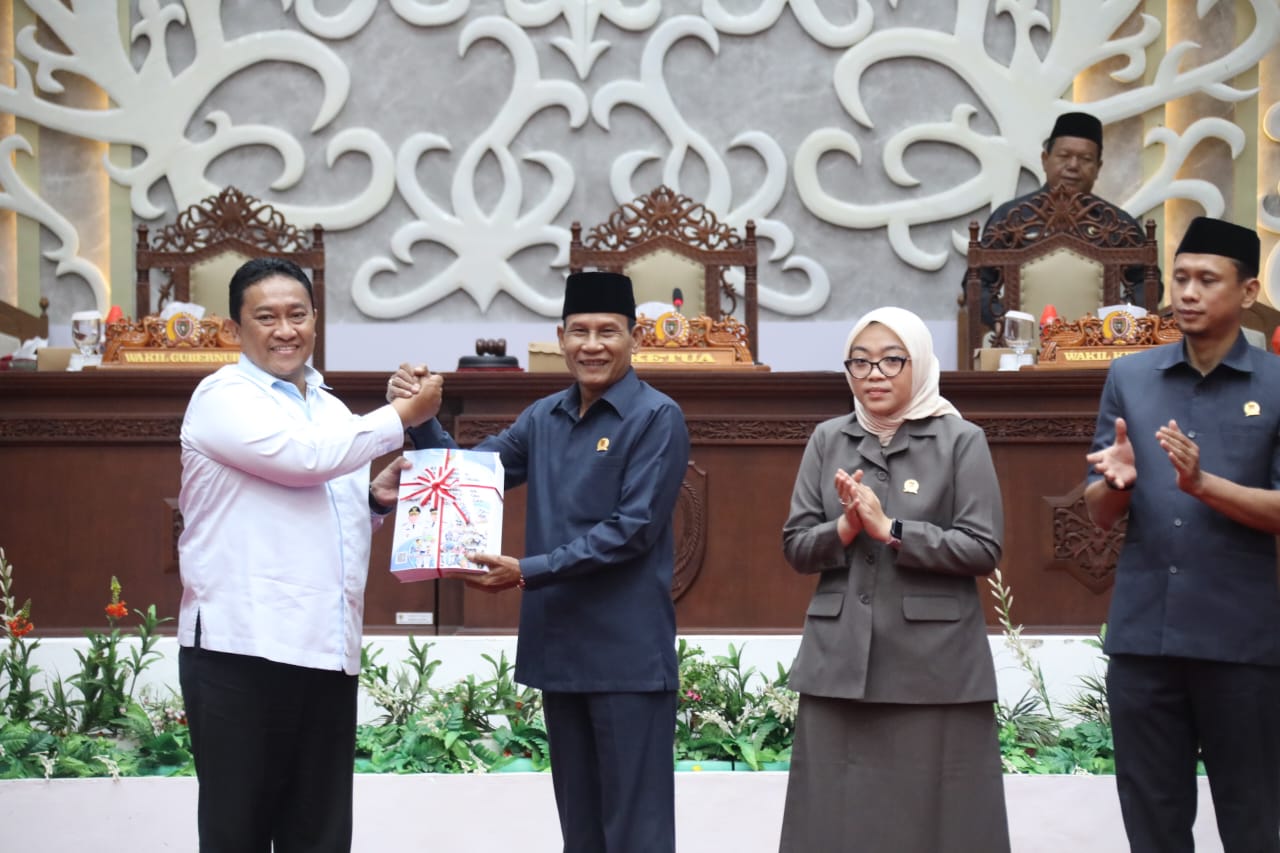 Wagub Kalteng Edy Pratowo Hadiri Rapur ke-10 Masa Persidangan III Tahun Sidang 2025