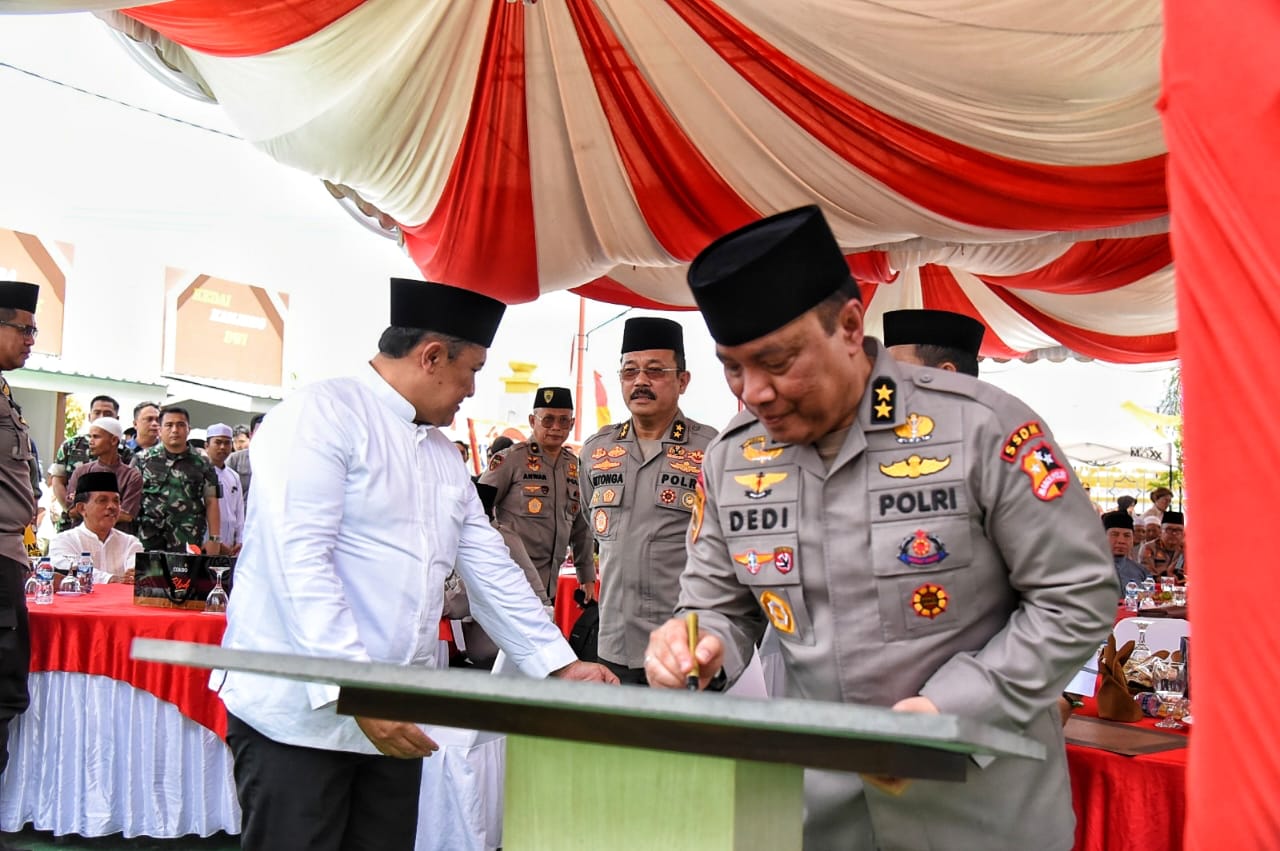 Wagub Kalteng Edy Pratowo Hadiri Peresmian Masjid Natabel Jannah di Jalan Lamtoro Gung