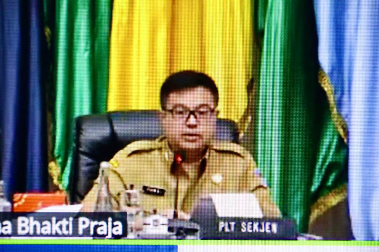 Sahli Yuas Elko Hadiri  Rakor Pengendalian Inflasi Tahun 2025 Bersama Menteri Dalam Negeri RI Secara Virtual
