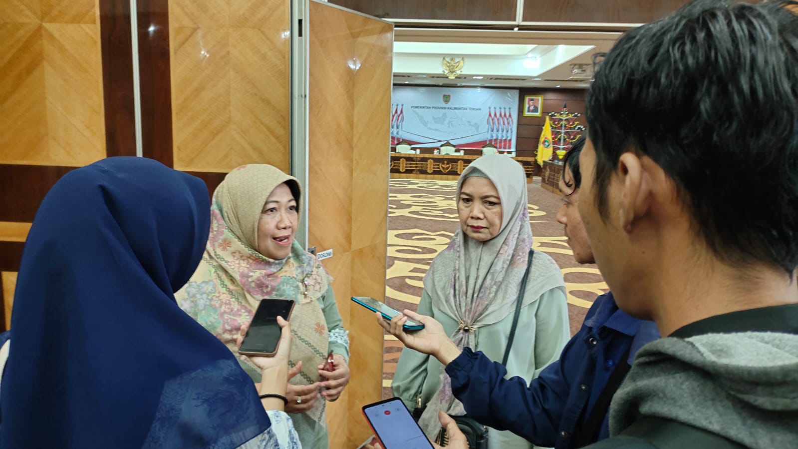 Asisten Ekbang Sri Widanarni Pimpin Rapat Sinergi GERNAS BBI BBWI