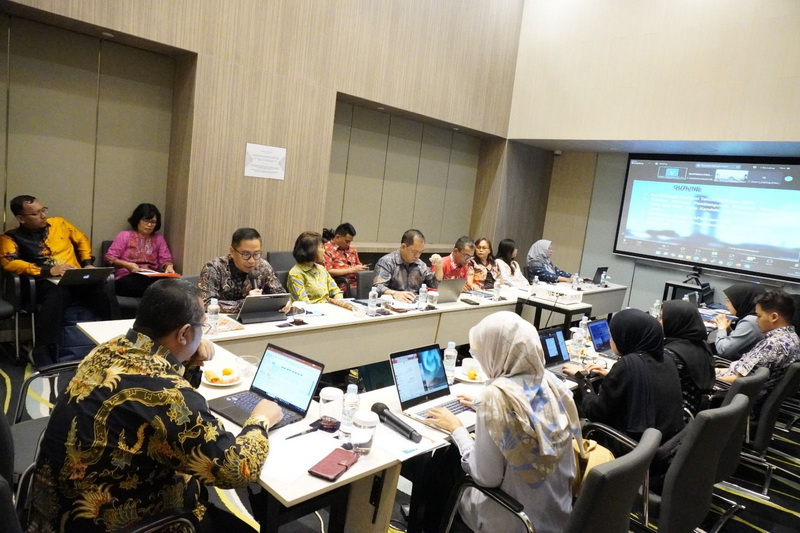 Kepala Bappedalitbang Leonard S. Ampung Hadiri Rapat Evaluasi RKP Tahun 2023 dan Pemantapan RKP Tahun 2024
