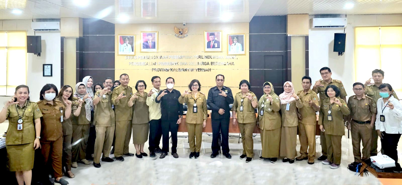 DP3APPKB Prov. Kalteng Terima Visitasi Monev Keterbukaan Informasi Badan Publik dari KI Kalteng
