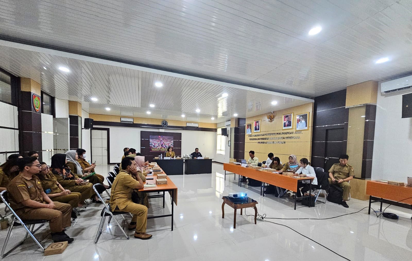 DP3APPKB Prov. Kalteng Terima Visitasi Monev Keterbukaan Informasi Badan Publik dari KI Kalteng