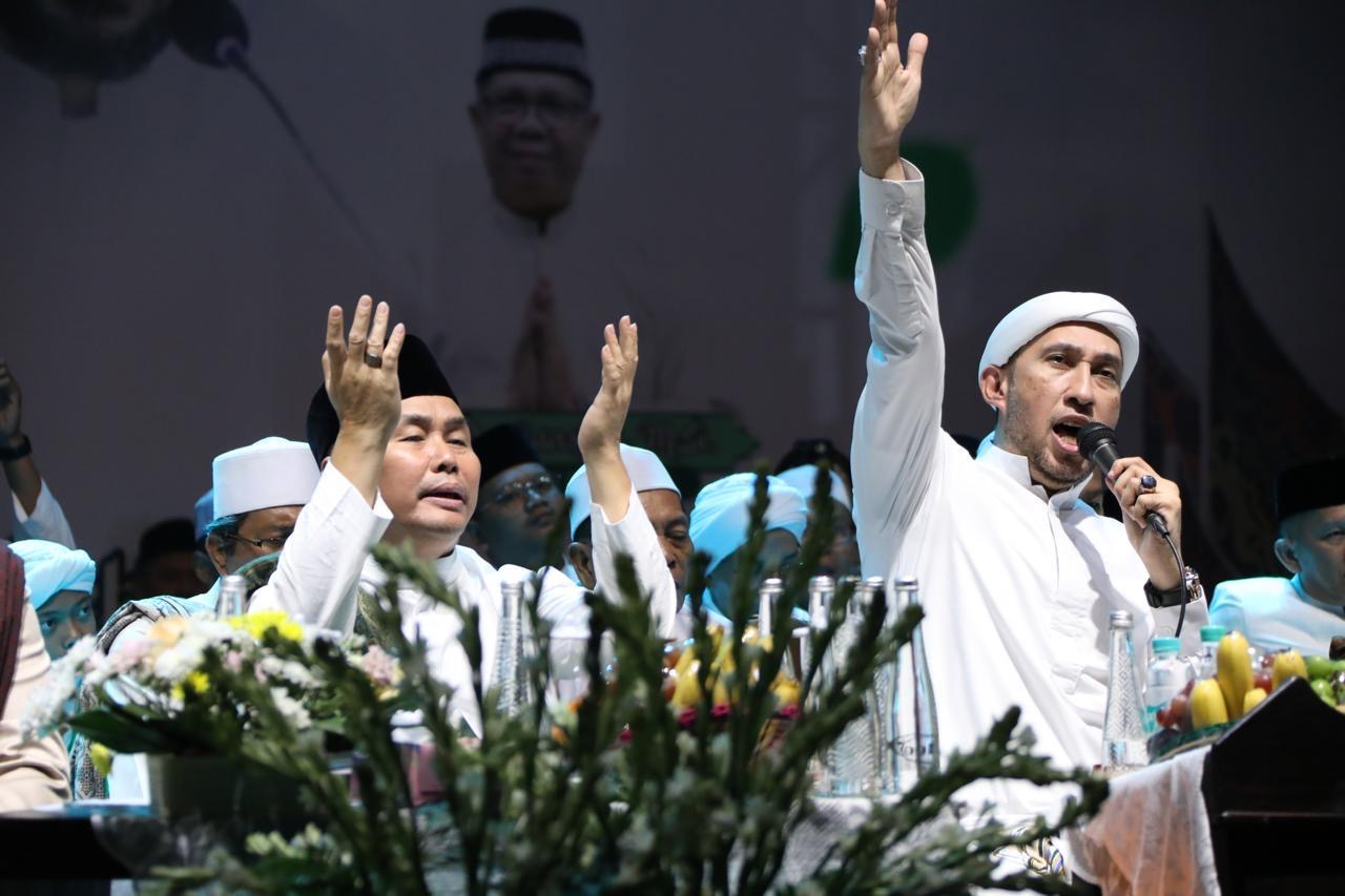 Gubernur Kalteng Sugianto Sabran Bersama Wagub Edy Pratowo Hadiri Kalteng Bershalawat