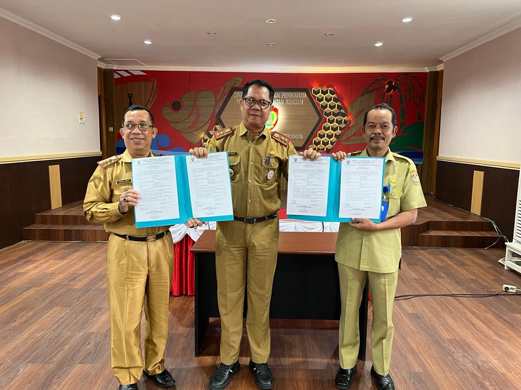 Serah Terima Jabatan Administrator Lingkup Dislutkan Prov. Kalteng