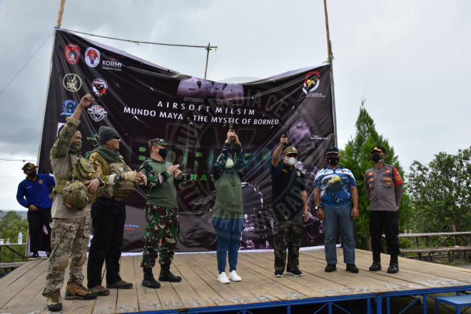 Bupati Kobar Buka Kegiatan Airsoft Militer Simulation Borneo Operation IV Tahun 2022