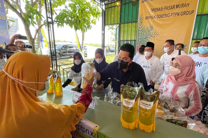 Menteri BUMN minta swasta berpartisipasi optimal penuhi kebutuhan minyak goreng