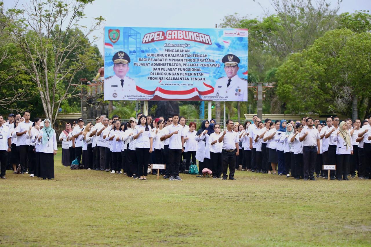 Gubernur Kalteng Agustiar Sabran Pimpin Apel dan Beri Arahan Kepada Pejabat Pemprov Kalteng