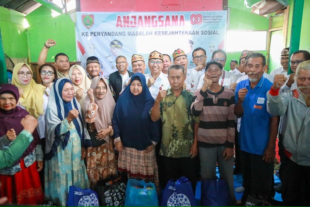 Pemprov Kalteng Anjangsana ke LKS Mutiara Hati