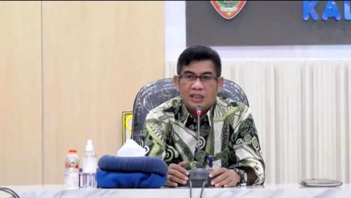 Plt. Kadis Kominfosantik Buka Webinar Komunikasi Pemberdayaan KIM di Kalteng