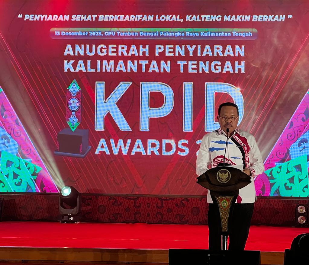 Dislutkan Prov. Kalteng Terima Penghargaan KPID Awards 2023 Dalam Acara Anugerah Penyiaran KPI Daerah Kalteng Tahun 2023
