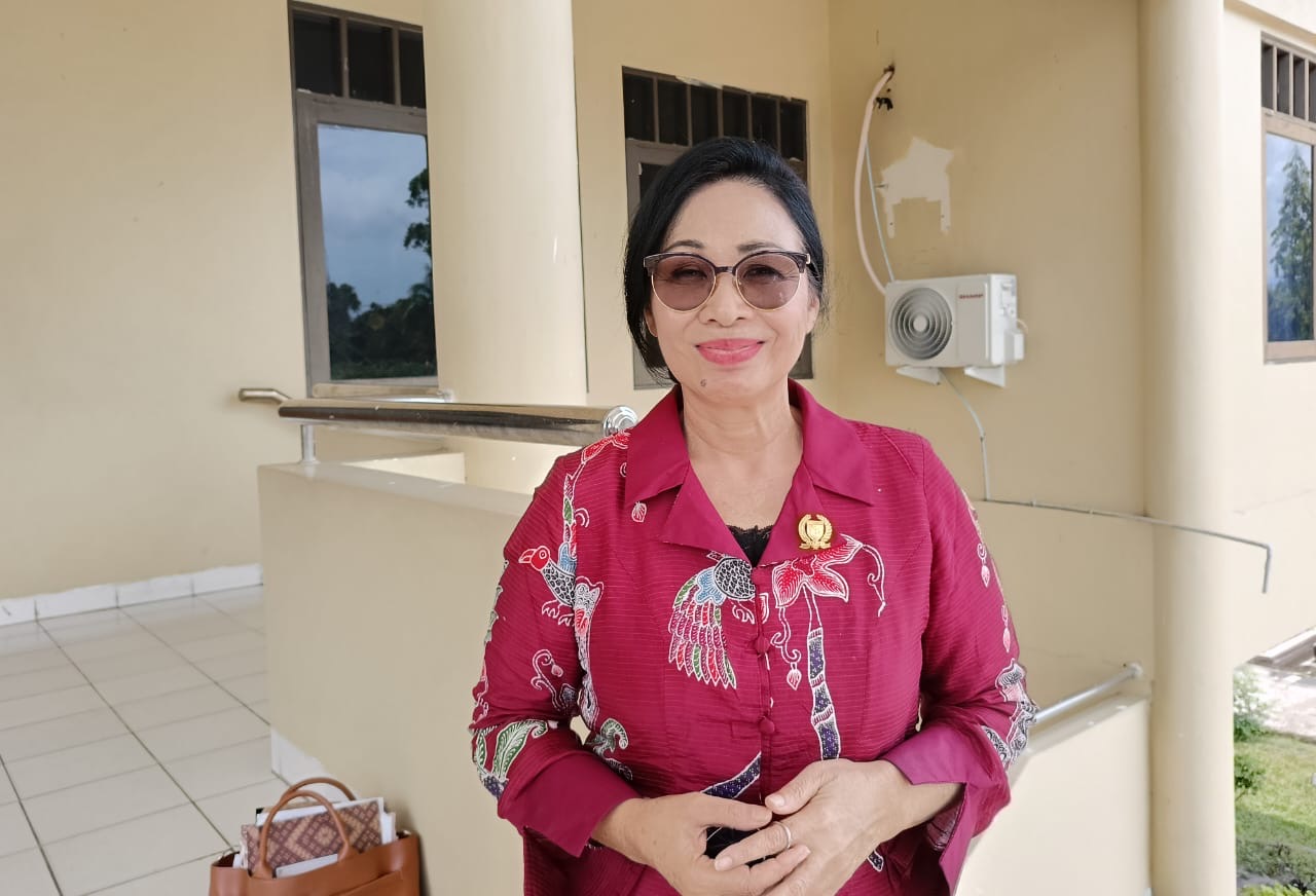 Ketua komisi II DPRD Barsel Apresiasi dilaksanakannya Festival Anyaman Rotan ke III