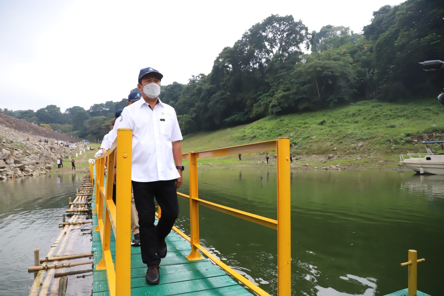 Berikut solusi alternatif Menteri KP atasi pencemaran enceng gondok