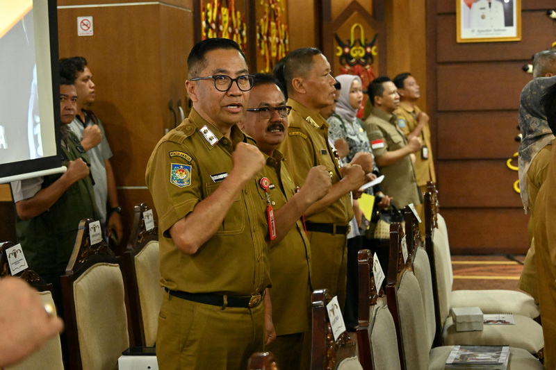 Kepala BAPPERIDA Prov. Kalteng Leonard S. Ampung Ikuti Pertemuan Dengan Komisi V DPR RI