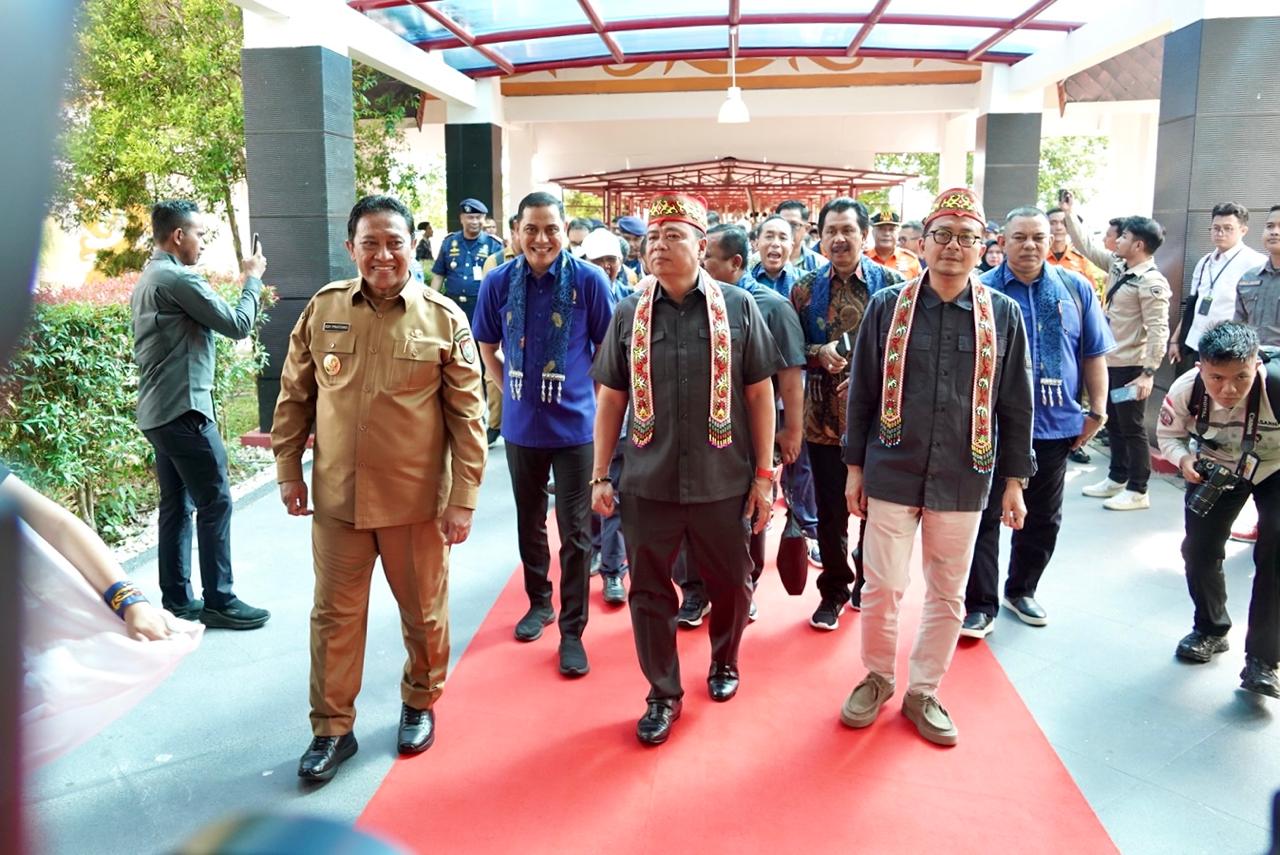Wagub Kalteng Edy Pratowo Sambut Kedatangan Komisi V DPR RI