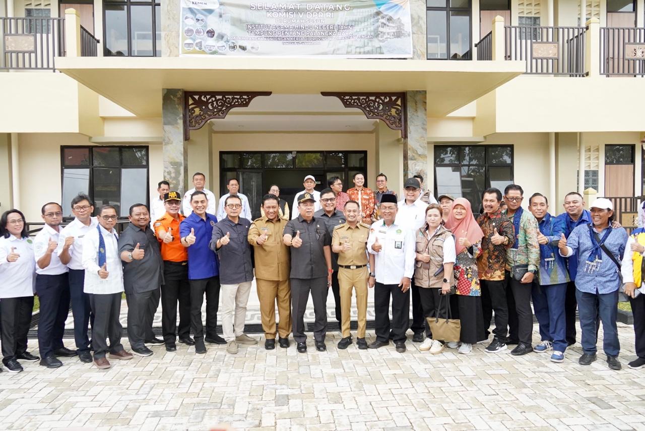 Wagub Kalteng Edy Pratowo Sambut Kedatangan Komisi V DPR RI
