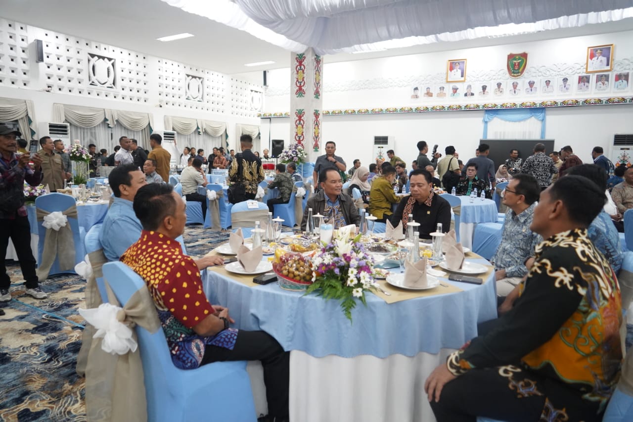Gubernur Kalteng Agustiar Sabran Gelar Hasupa Hasundau Dengan Komisi V DPR RI