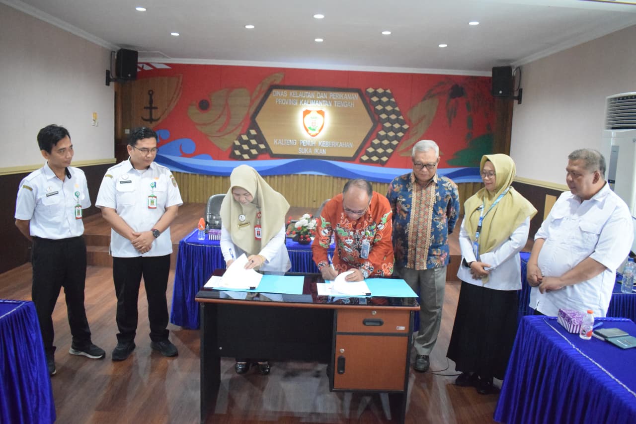 PKS Dislutkan Kalteng dan Fakultas Pertanian, Kehutanan, dan Perikanan UPR Resmi Ditandatangani