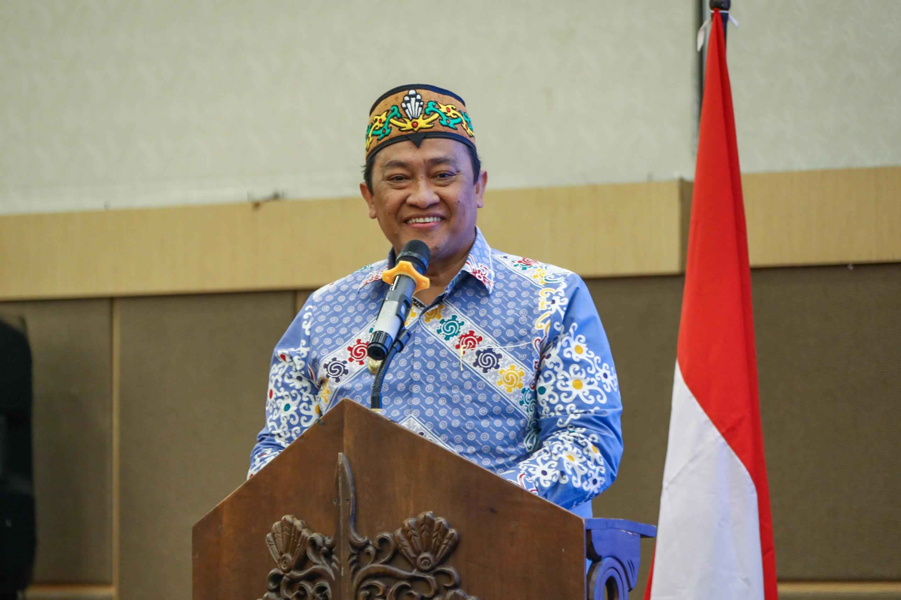 Wagub Kalteng Edy Pratowo Buka Musprov VIII KADIN Kalteng 2026