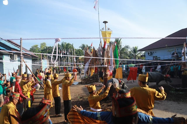 Gubernur Kalteng Agustiar Sabran Hadiri Upacara Ritual Tiwah Keluarga Besar Upun Gawi
