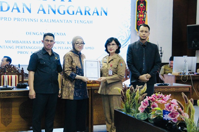Rapat Banggar DPRD Bahas Pertanggungjawaban APBD 2025 Dihadiri Pj Sekda Kalteng Linae Victoria Aden
