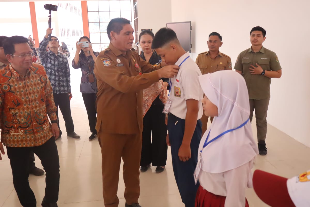 Asisten Perekonomian dan Pembangunan Buka MPLS Sekolah Rakyat Terintegrasi 23 Katingan