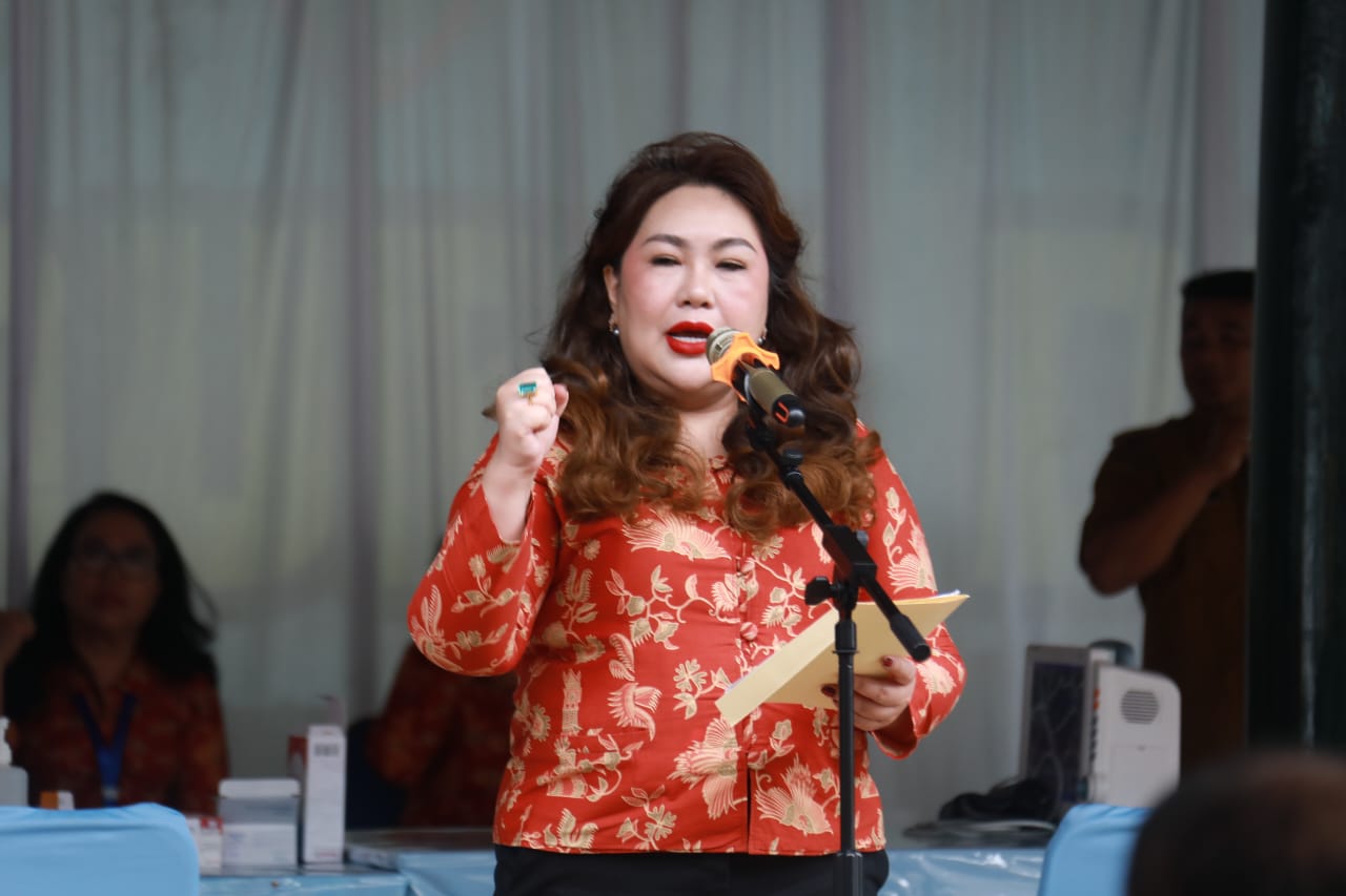 Pemprov Kalteng Apresiasi DWP Prov. Kalteng Menggelar Pengobatan Gratis