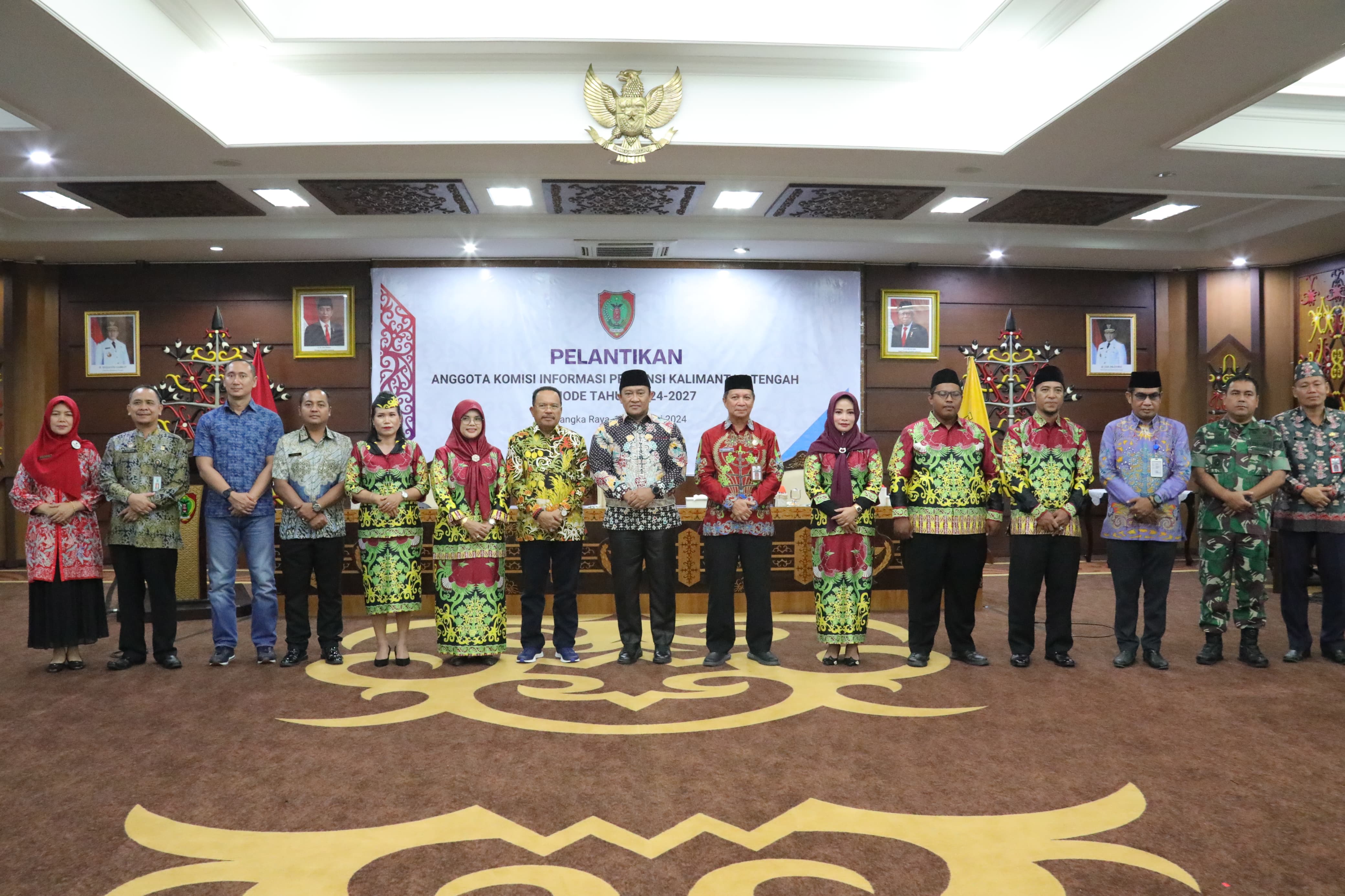 Wagub Kalteng Edy Pratowo Lantik Komisioner Komisi Informasi (KI) Prov. Kalteng Periode 2024-2027