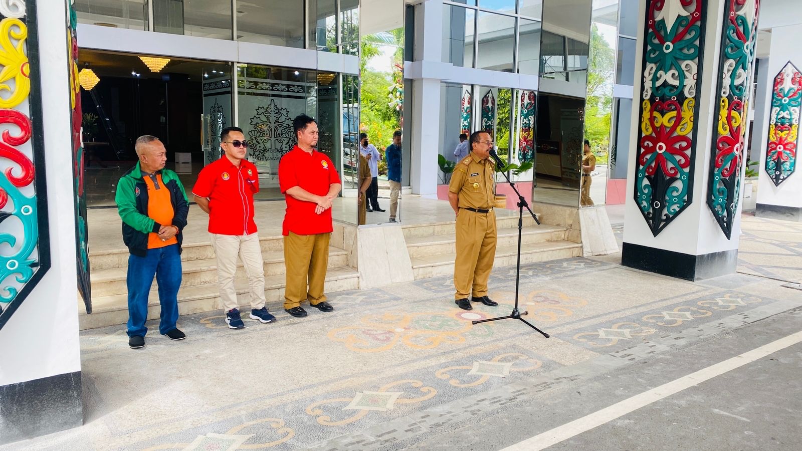 Sekda Prov. Kalteng Lepas Kontingen Persatuan Catur Seluruh Indonesia (Percasi) Kalteng