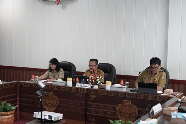 Sahli Pemkumpol Herson B. Aden Pimpin Rakor Forum Penataan Ruang Prov. Kalteng